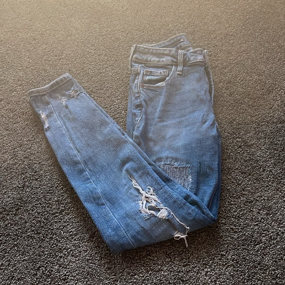 Super skinny jeans.